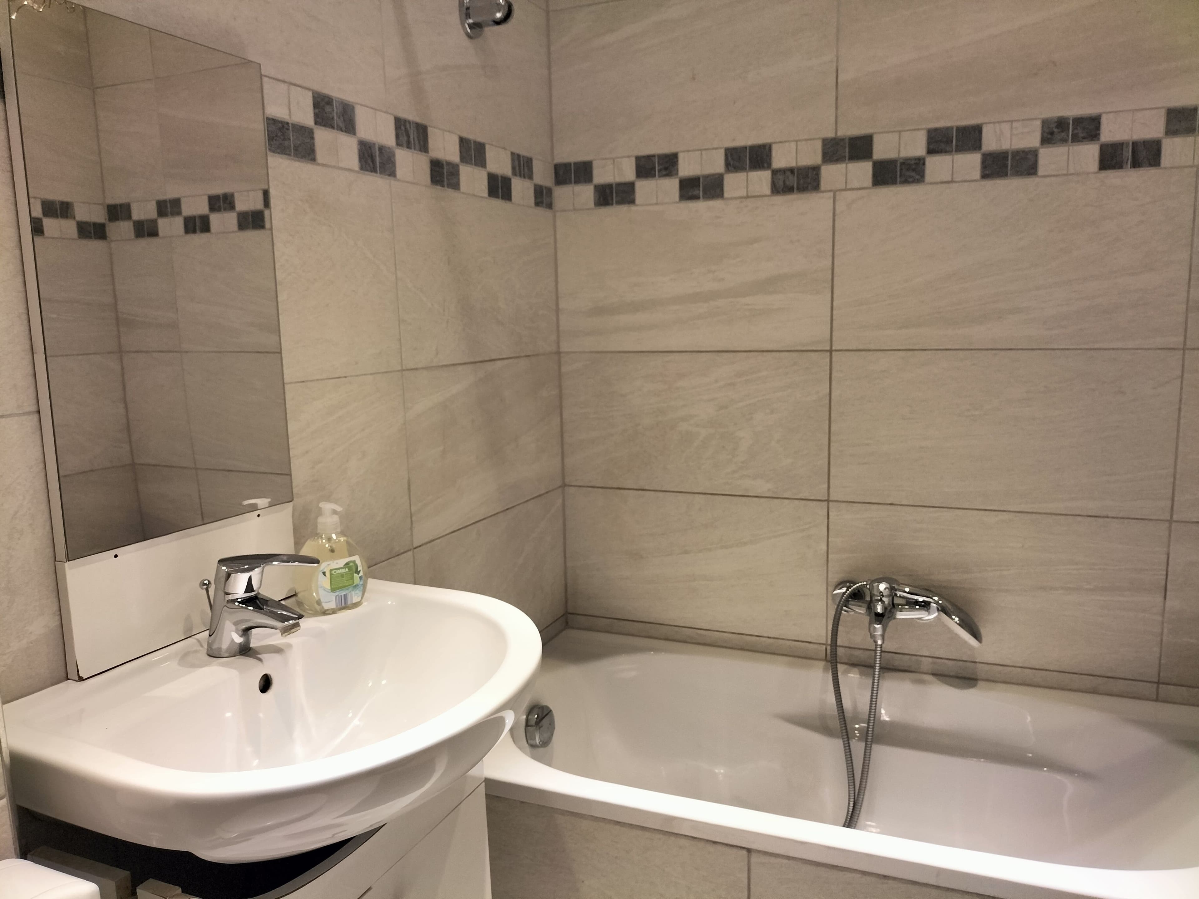 E-13b - Neues Apartment Bild 9