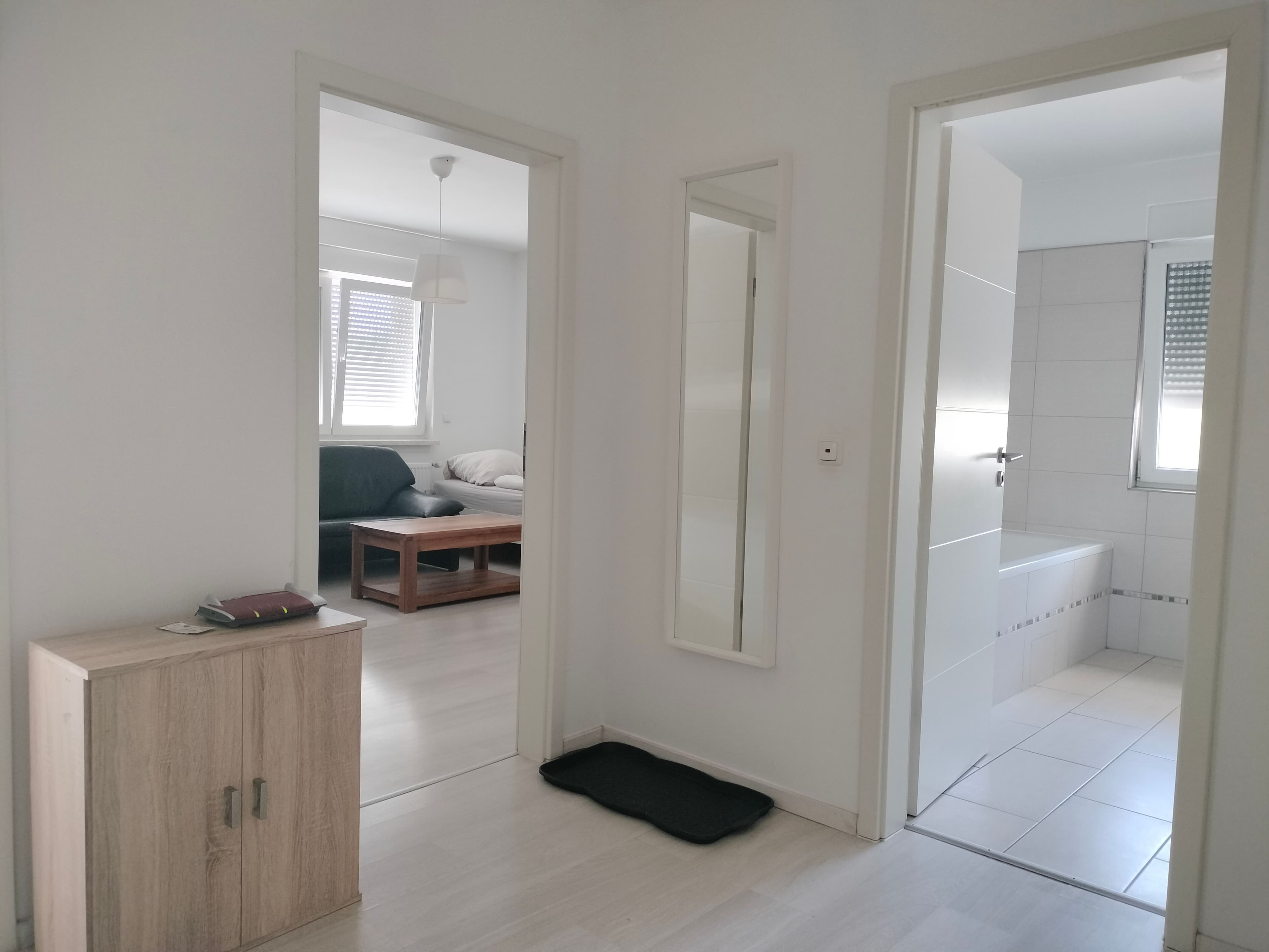 T-2 - großzügiges 2 Zimmer Apartment in Trebur Bild 7