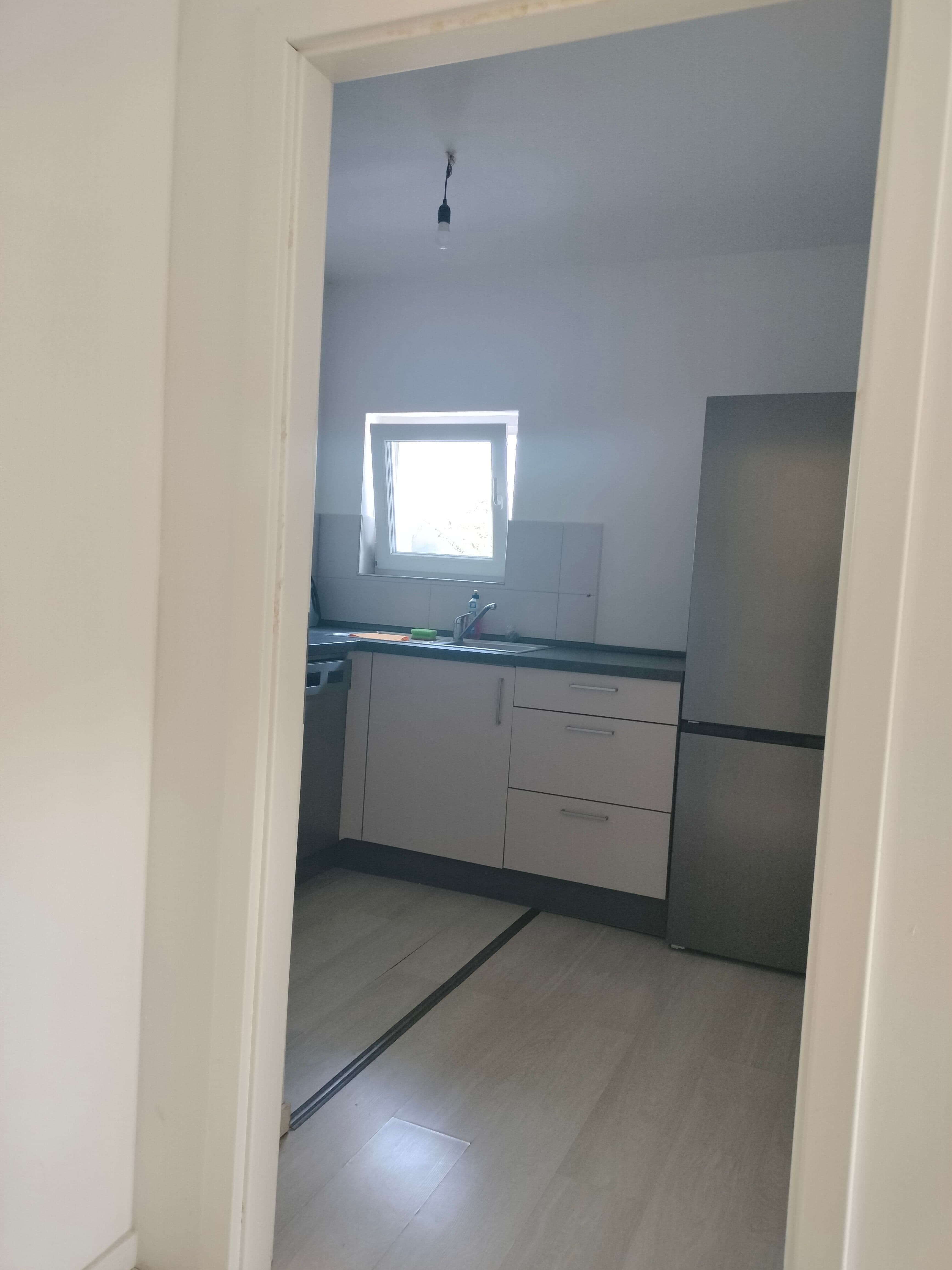 T-2 - großzügiges 2 Zimmer Apartment in Trebur Bild 8