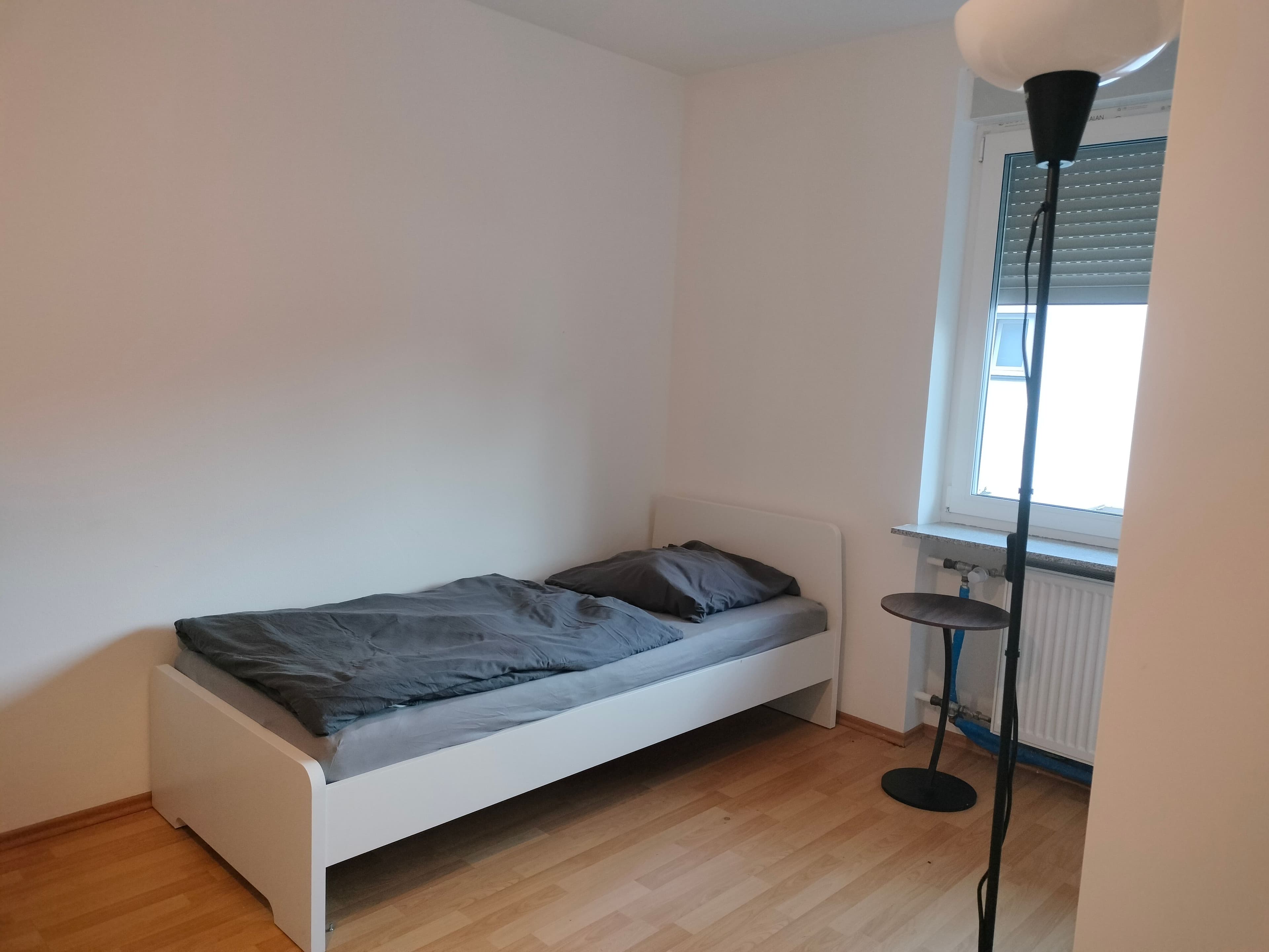K-2 - großzügige, möblierte 3-Zimmer Wohnung mit Balkon Bild 4